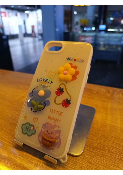 iPhone 7/8/se Uyumlu Kabartma Figürlü Darbe Korumalı Kapak Papatya Kılıf modelleri