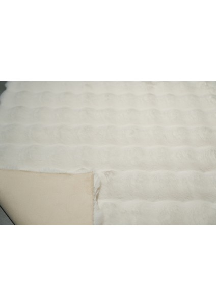 Bubble Tavşan Tüyü, Kaymaz Süet Taban, Süper Soft, Ultra Lüks, Yıkanabilir Halı