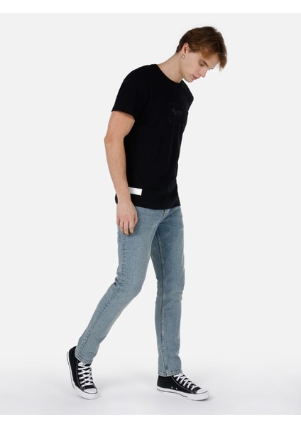 Regular Fit Yuvarlak Yaka Erkek Siyah Kısa Kol Tişört Cl1068133