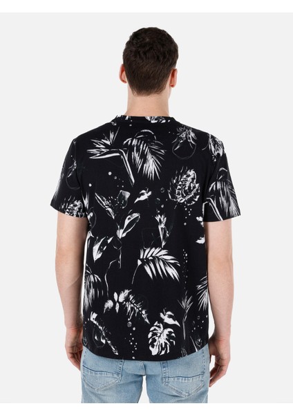 Regular Fit Yuvarlak Yaka Erkek Siyah Kısa Kol Tişört Cl1069390