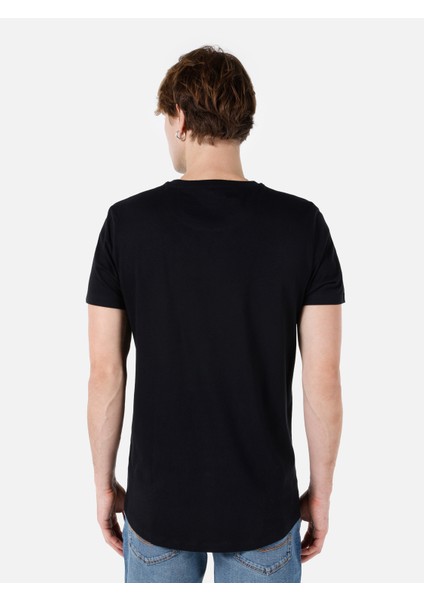 Long Fit Yuvarlak Yaka Erkek Siyah Kısa Kol Tişört Cl1066757