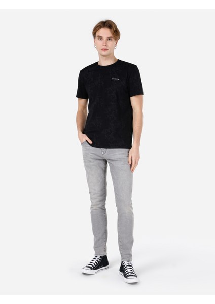 Regular Fit Yuvarlak Yaka Erkek Siyah Kısa Kol Tişört Cl1068854