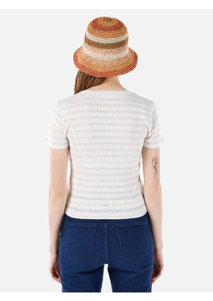 Slim Fit Yuvarlak Yaka Kadın Ekru Kısa Kol Tişört Cl1068428 fiyatları