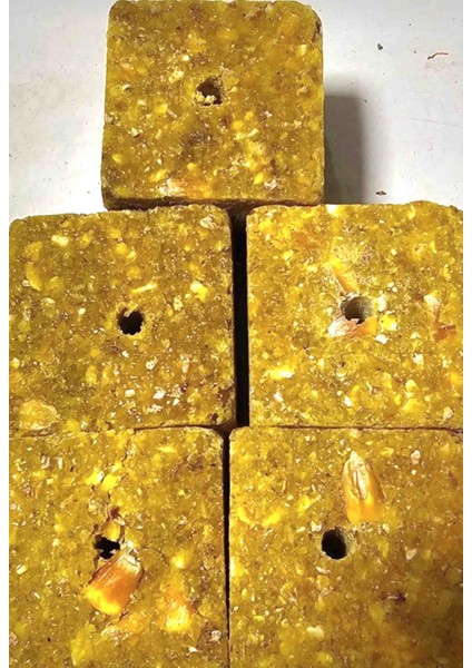 Sazan Yemleme( Balık Yemi )Delikli Kare Mısır Küspesi Ortalama 2 Kilo fırsatları