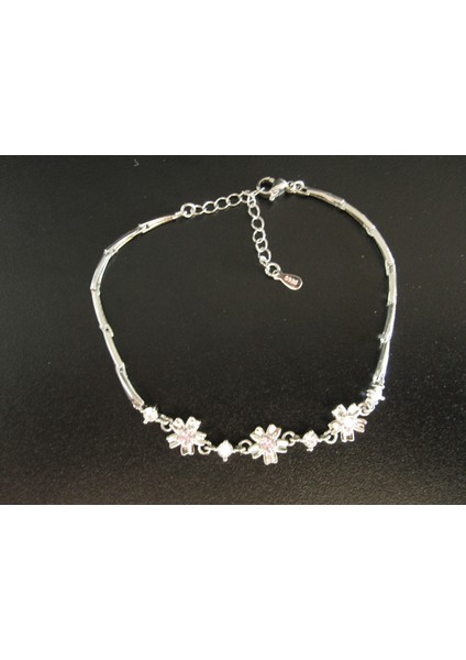 Çiçek Detaylı Gümüş Rengi Zarif Bileklik