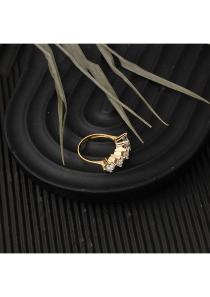 Capella 14 Ayar Beştaş Altın Yüzük modelleri