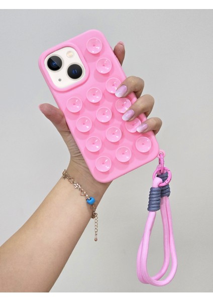 iPhone 15 Plus ve 14 Plus Uyumlu Vakum Özellikli Düz Yüzeylere Yapışabilen Renkli Askılı Lüx Kılıf