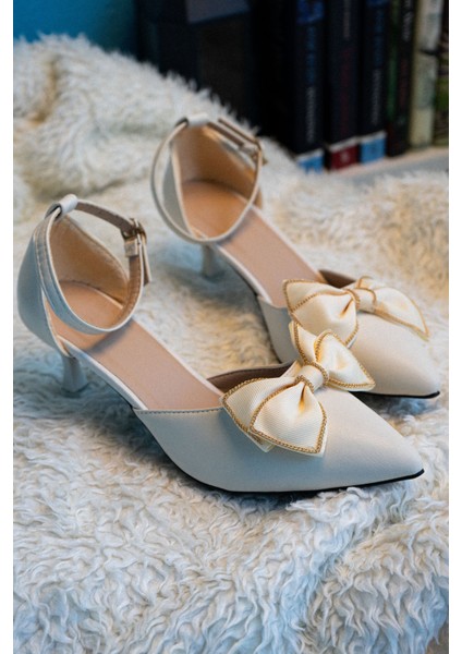 Mensa Siyah Stiletto / Gelin Ayakkabısı / Çiçek Detaylı Kadın Ayakkabısı / Topuklu Ayakkabı