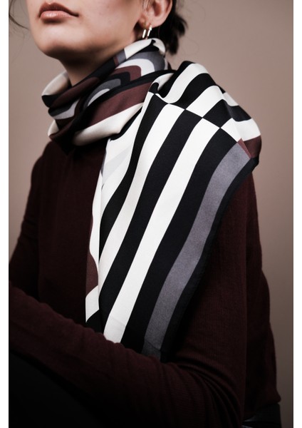 Siyah Bordo Geometrik Desenli Twill Ipek Eşarp