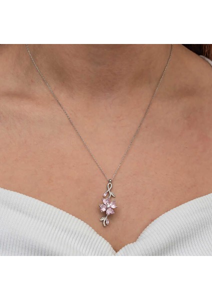 Gümüş Dönen Pembe Yonca Kadın Kolye fiyatları