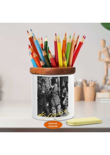 Üniformalı Mustafa Kemal Atatürk Ahşap Seramik Kalemlik - S249