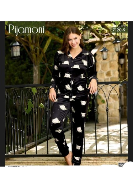 Dügmeli Kadife Pijama Takımı