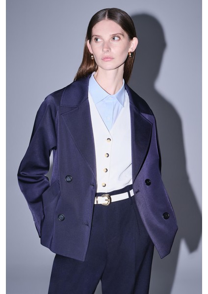 Saykı Woman Lacivert Slim Fit Düz Mono Yaka Pamuklu Trençkot fırsatları