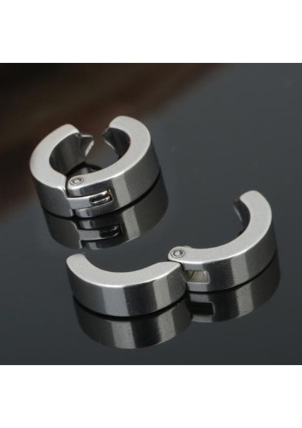 Gümüş Tarzı 1 Çift Moda Titanyum Çelik Manyetik Kulak Klipsi Deliksiz Küpe Erkek Kadın Için (Yurt Dışından) fırsatları