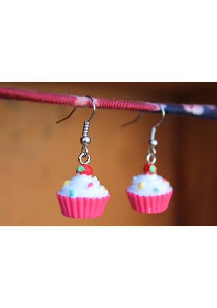 Cupcake Küpeler, Yiyecek Küpeleri, Doğum Günü Küpeleri, Pembe Cupcake Küpeleri, Kawaii Küpeler, Kitsch Küpeleri, Renkli, Üstünde Çilek (Yurt Dışından) modelleri