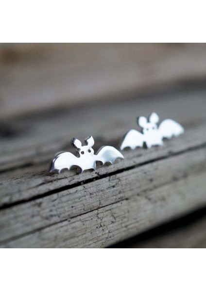 Gümüş Tarzı Sevimli Küçük Uçan Yarasa Gotik Cadılar Bayramı Küpe Kadın Takı Hediye (Yurt Dışından) modelleri