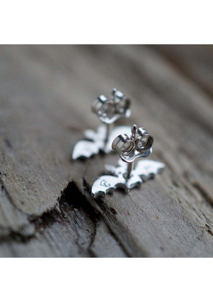 Gümüş Tarzı Sevimli Küçük Uçan Yarasa Gotik Cadılar Bayramı Küpe Kadın Takı Hediye (Yurt Dışından) fırsatları