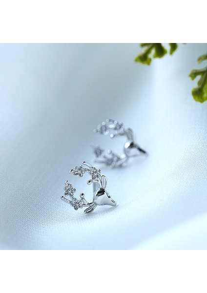 Yeni Gümüş Minik Sevimli Geyik Boynuzu Küpe Kristal Kar Tanesi Takı Sevgililer Günü Hediye (Yurt Dışından) fırsatları