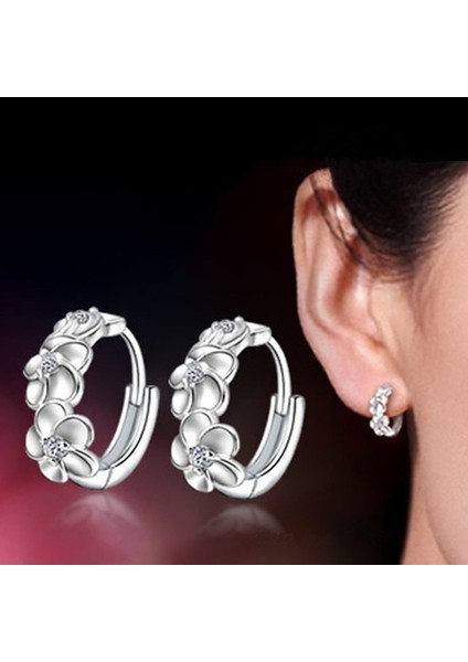 Kadın Kızlar Için 925 Ayar Gümüş Taşlı Hawaii 3 Plumerya Çiçeği Hoop Huggie Küpe (Yurt Dışından) fiyatları