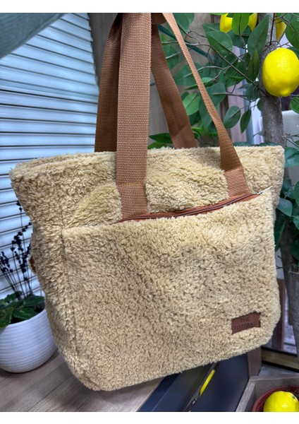 Kadın Peluş Tüylü Salaş Çanta Pofuduk The Tote Bag Yazılı El ve Omuz Çantası fiyatları