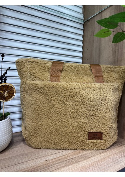 Kadın Peluş Tüylü Salaş Çanta Pofuduk The Tote Bag Yazılı El ve Omuz Çantası fırsatları