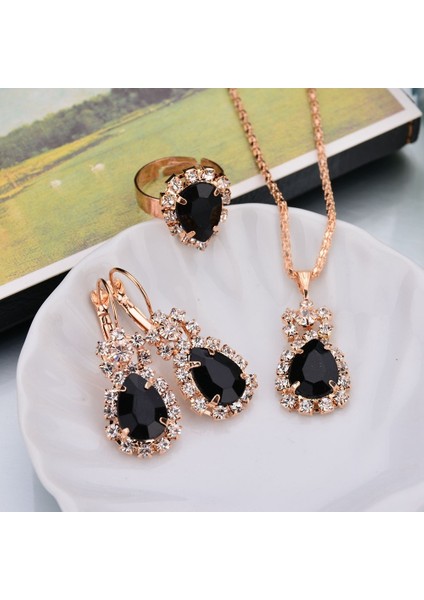 Mor Tarzı Sıcak 1 Takım Romantik Çekicilik Zarif Damlataş Kristal Taşlı Metal Kolye Altın Kaplama Zincir Küpe Yüzük Kadın Takı Setleri Moda Aksesuarları Çoklu Renk Seçenekleri (Yurt Dışından) indirimleri