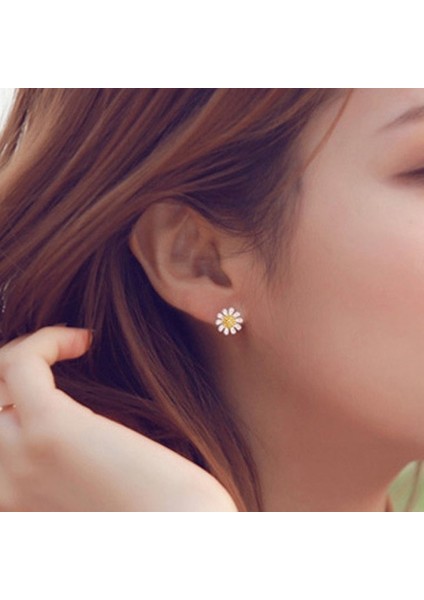 Yeni Gelen Moda Sevimli Papatya Ayçiçeği Tasarımlı Gümüş Küpe Takı (Yurt Dışından) modelleri