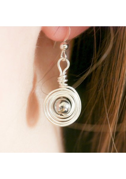 Gümüş Tarzı Gümüş Hematit Küpe Gümüş Damla Küpe Hematit Küpe Gösterişli Küpe (Yurt Dışından) fiyatları