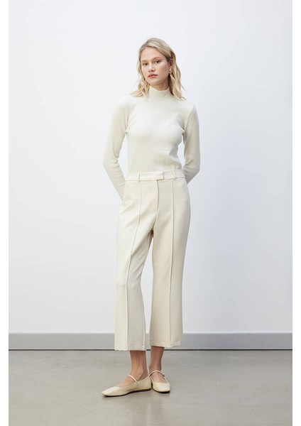Süt Rengi Flare Pantolon indirimleri