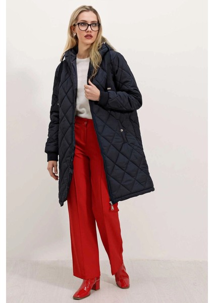 Kadın Lacivert Kapitone Uzun Şişme Mont HZL22W-BD151381 fırsatları