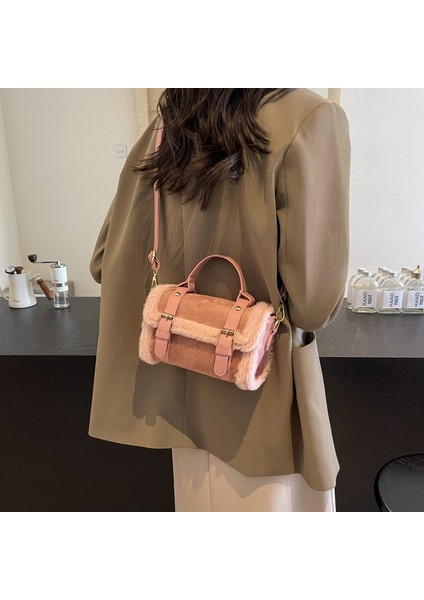 Sonbahar ve Kış Fransız Niş Moda Kadın 2024 Yeni Stil Peluş Küçük Kare Çanta Üst Düzey Omuz Çantası Çanta (Yurt Dışından)