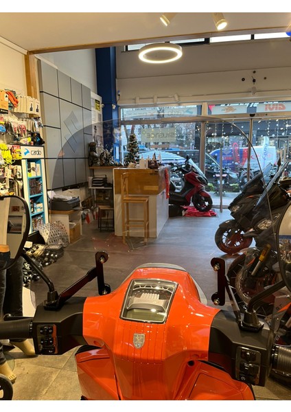 Lambretta X125-X200-X300 Uzun Füme Cam modelleri