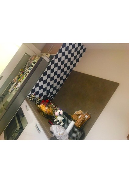 Mutfak Tezgah Arası Kendinden Yapışkanlı Kaplama Folyosu Baklava Desen 60 cm x 100 cm fırsatları