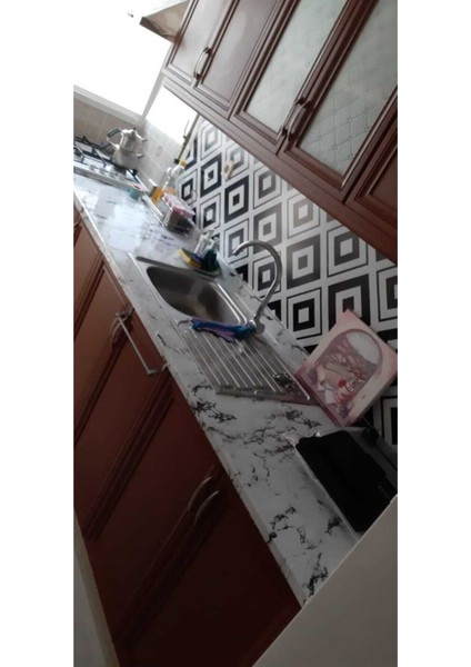 Mutfak Tezgah Arası Kendinden Yapışkanlı Folyo Kaplama Geometrik Siyah Beyaz 60 cm x 100 cm fırsatları