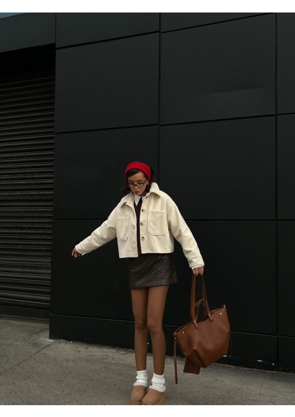 Kadın Ekru Astarlı Kısa Oversize Kaşe Kaban 28304