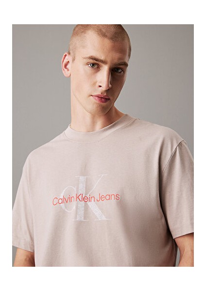 Textured Monologo Tee modelleri