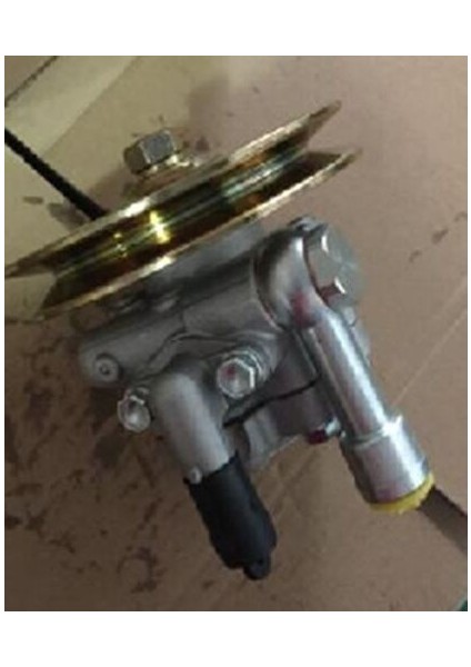 -10410-32101 Hidrolik Direksiyon Pompası D22 2WD/4WD 1998-2002 4911044G10