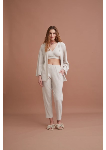Yumuşak Dokulu Kumaş Sabahlıklı Üçlü Kadın Pijama Takım Set 5019