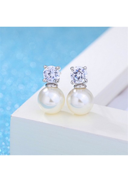 Yeni Kadınlar Için Işlemeli Zirkonlu Basit Stil Inci Küpe Küpe Moda Takı (Yurt Dışından) fırsatları