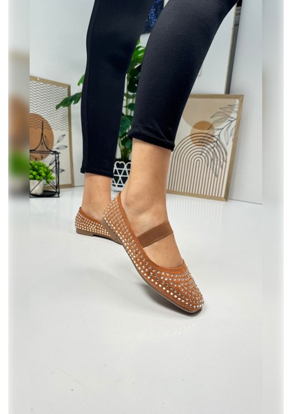 Günlük Kadın Babet Taşlı Lastikli Alçak Topuklu Tırtıklı Tabanlı Küt Burunlu Rahat Ayakkabı 347 fırsatları
