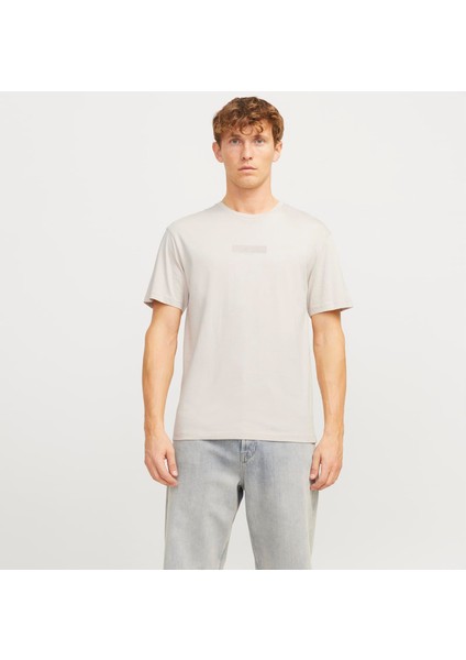 Erkek Gögüs Logo Baskili Tisört - Taka