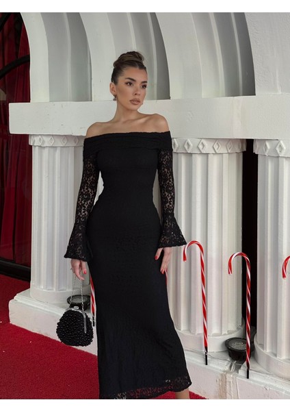 Madonna Yaka Tasarım Dantel Elbise