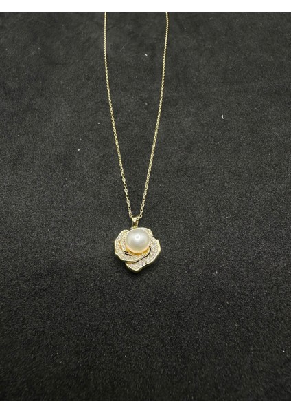 Ithal Ortası Incili Taşlı Gül Gümüş Kadın Kolye