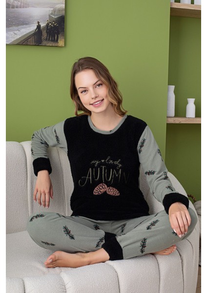 Kadın Regular Fit Desenli Bisiklet Yaka Kışlık Yumuşak Dokulu Polar Pijama Takımı
