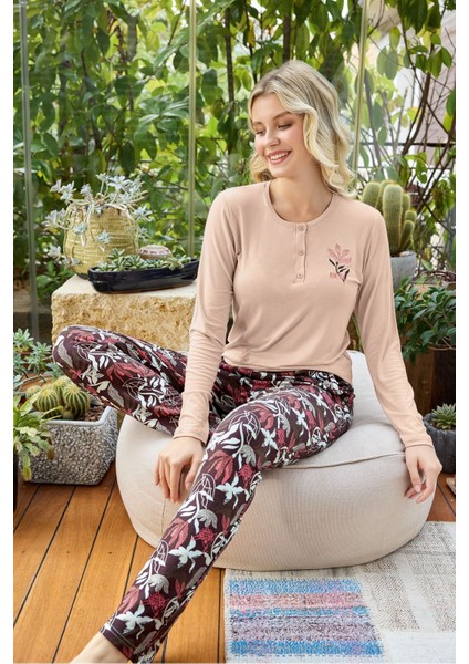 Kadın Pamuklu Uzun Kollu Bisiklet Yaka Desenli Pijama Takımı