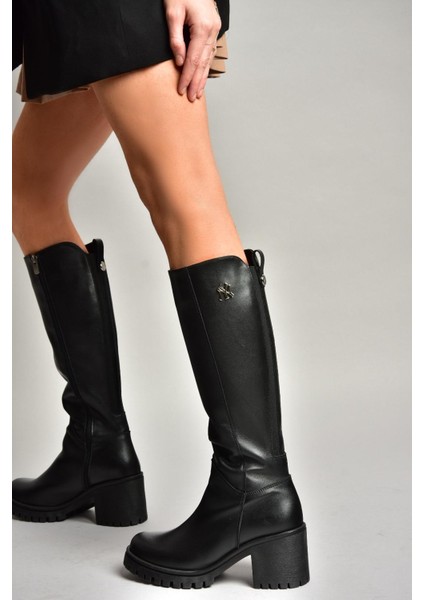 R654034003 Siyah Gerçek Deri Kalın Topuklu Kadın Çizme