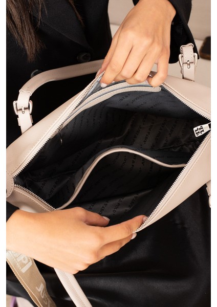 Kadın Büyük Boy Spor Model Valiz Boy Uzun Askılı El & Omuz Çantası PBU1106 modelleri