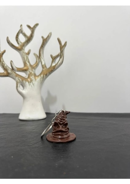 Harry Potter Seçmen Şapka Anahtarlık – Sizi Hangi Ev’e Seçecek?