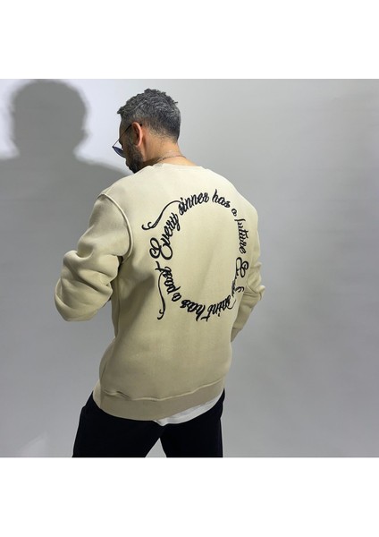 Sırtı Nakış Işlemeli Erkek Oversize Sweatshirt