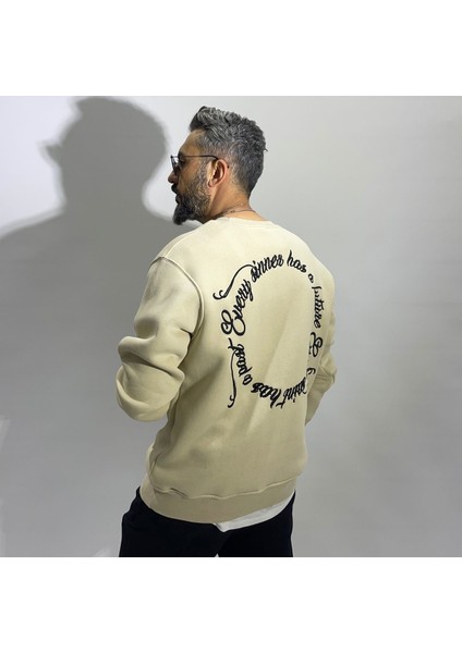 Sırtı Nakış Işlemeli Erkek Oversize Sweatshirt
